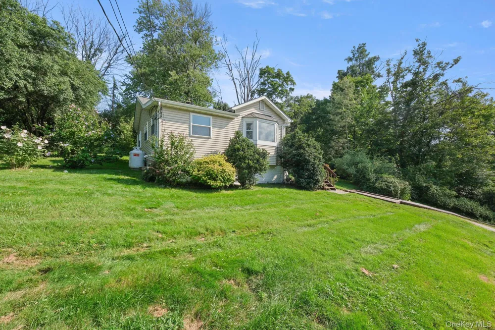 15 Crestwood Trail Monroe, NY 10950