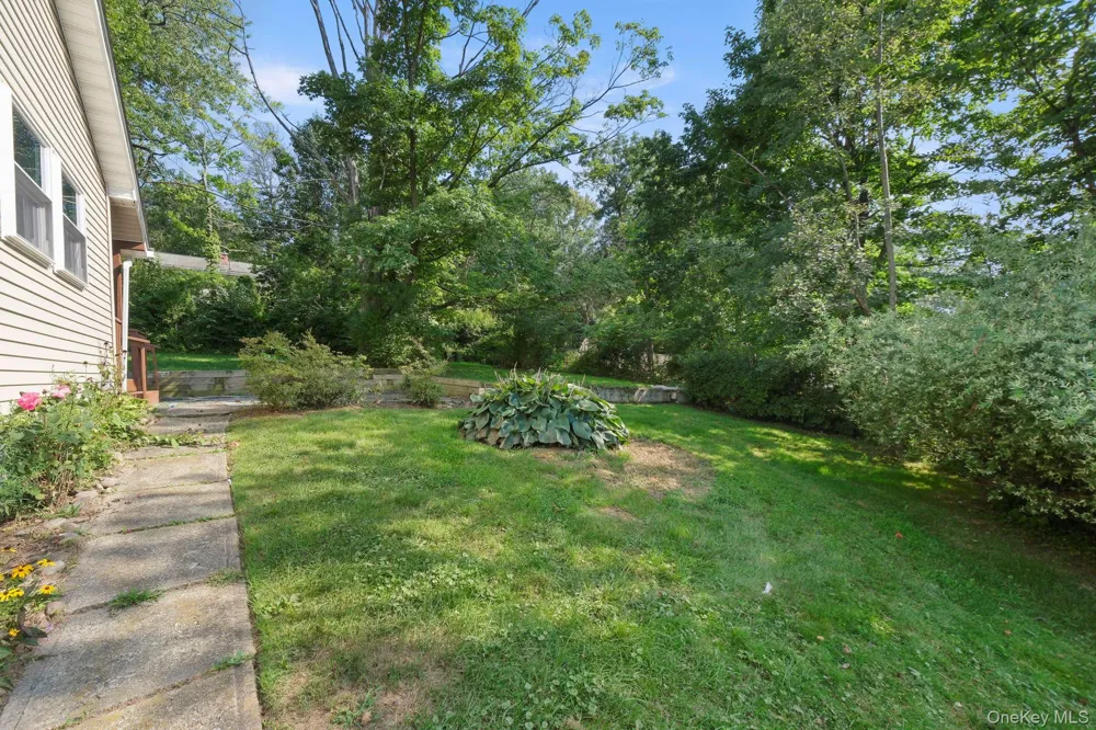 15 Crestwood Trail Monroe, NY 10950