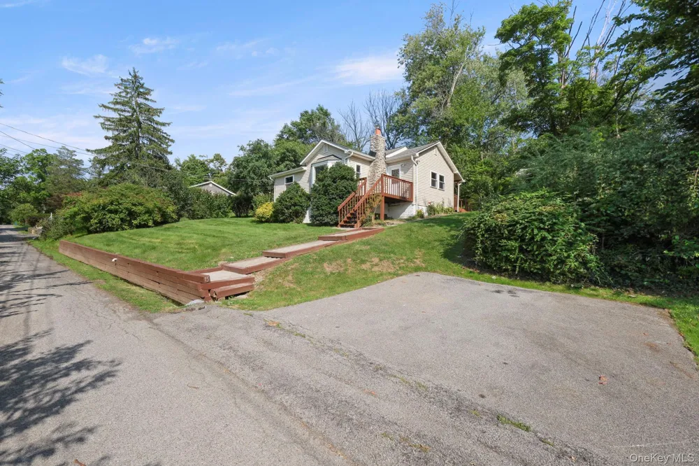 15 Crestwood Trail Monroe, NY 10950