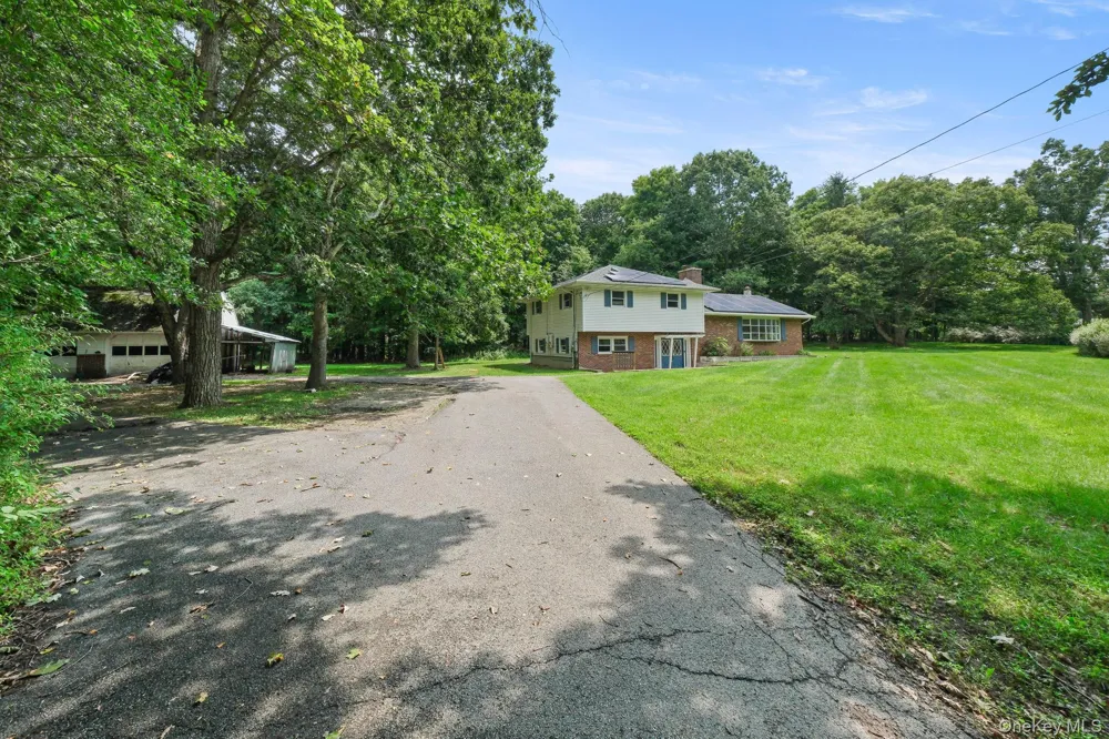 10 Creeden Drive Middletown, NY 10940