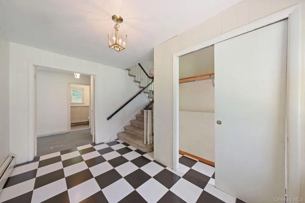 10 Creeden Drive Middletown, NY 10940