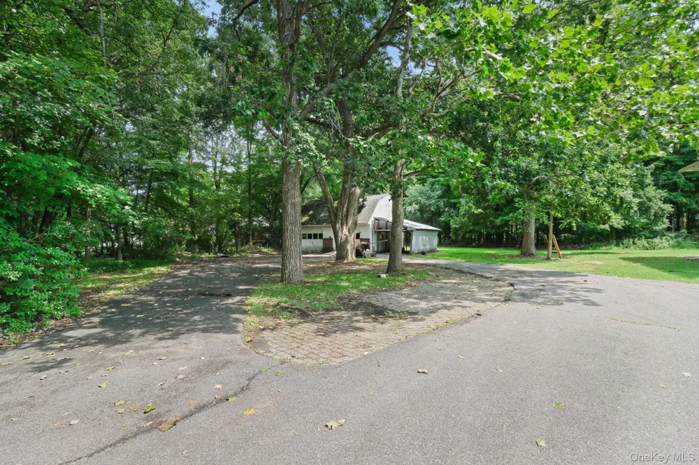 10 Creeden Drive Middletown, NY 10940
