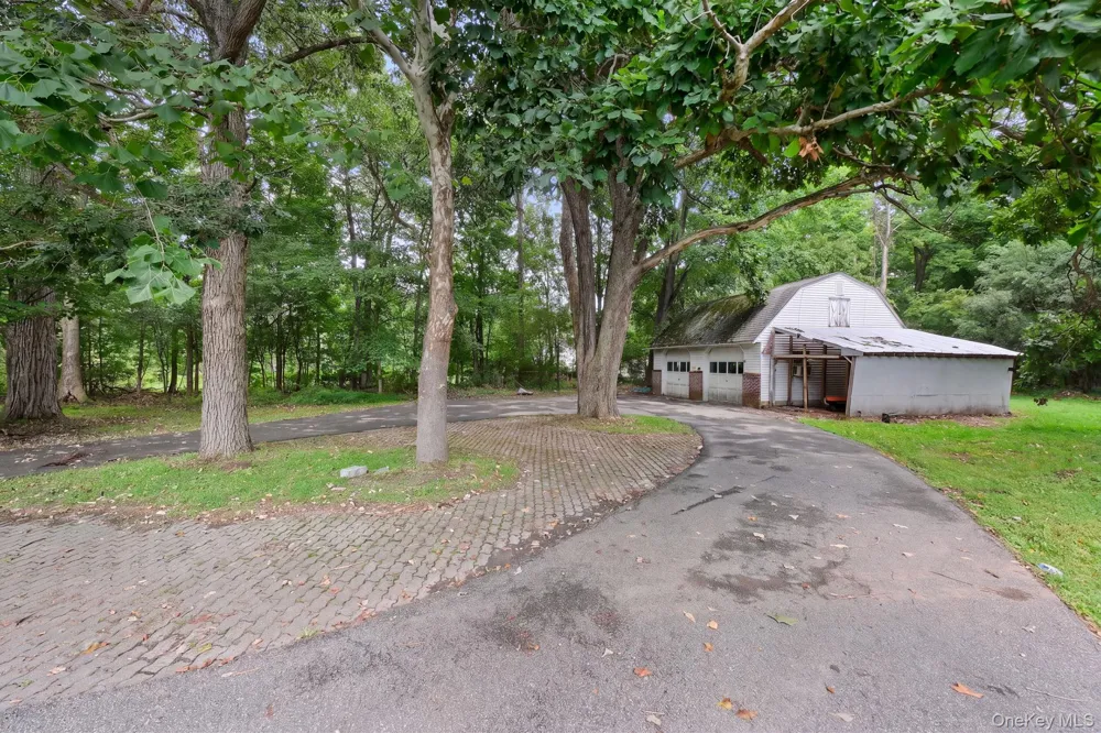 10 Creeden Drive Middletown, NY 10940