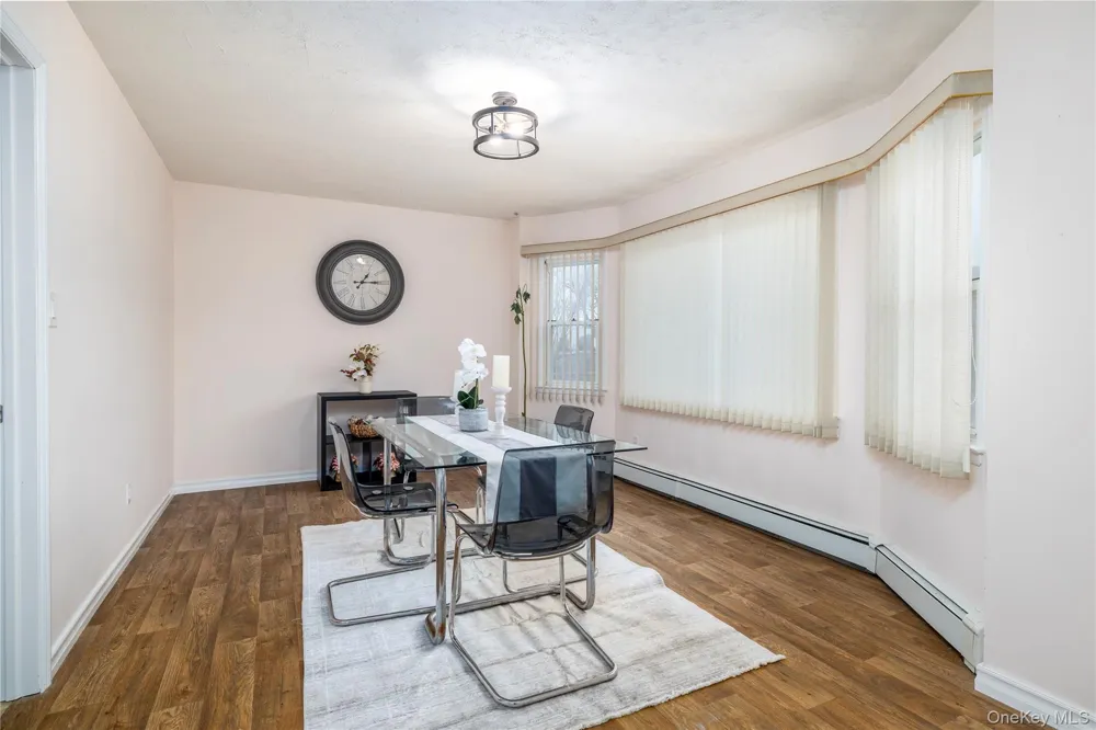 29 Donna Lane Lido Beach, NY 11561