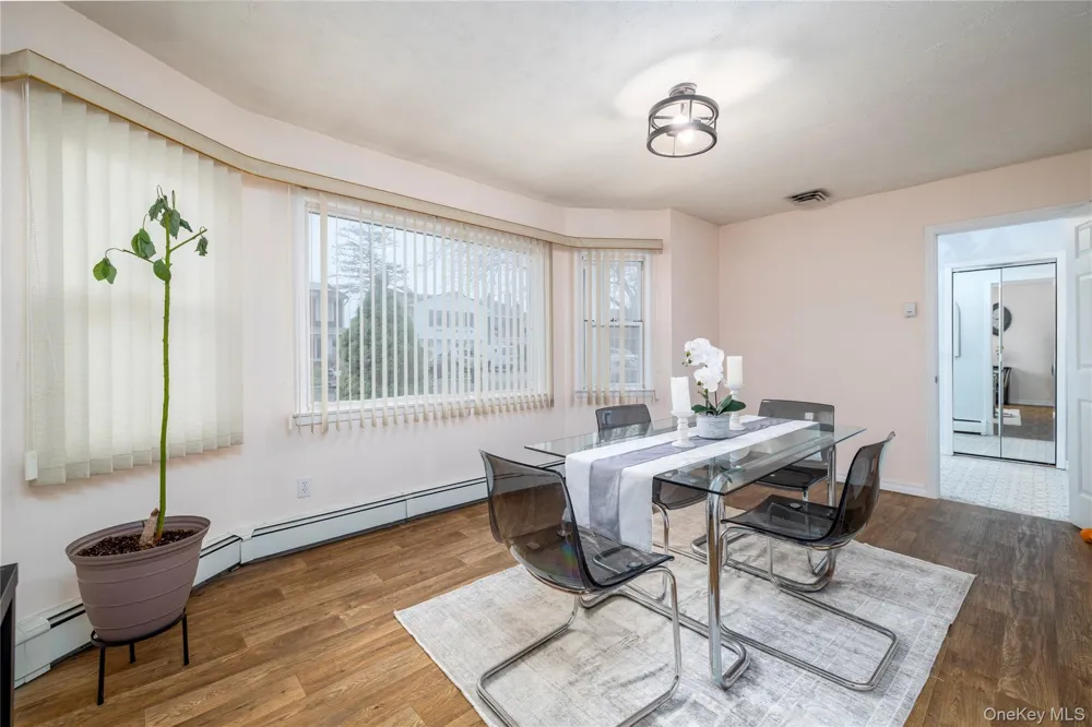 29 Donna Lane Lido Beach, NY 11561