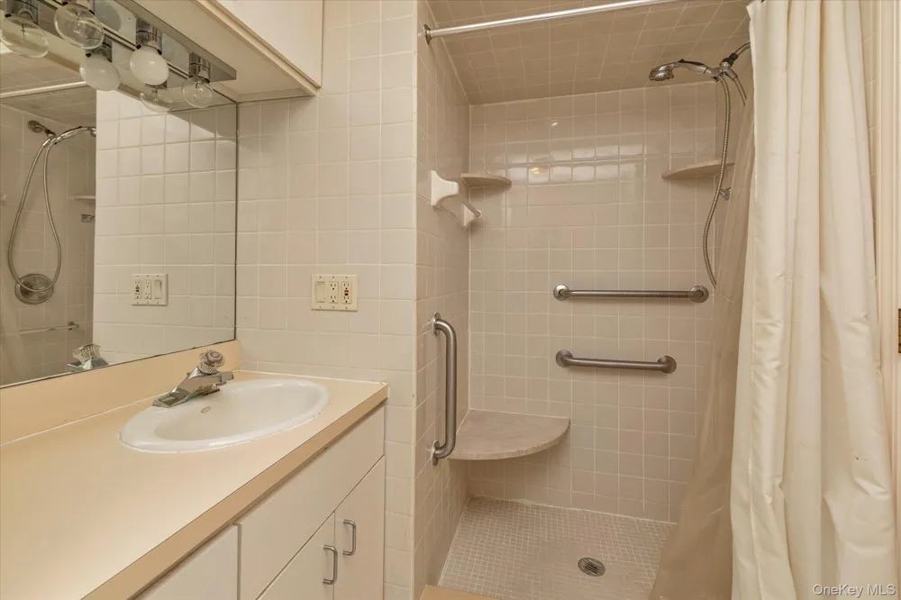373 Argyle Road Cedarhurst, NY 11516
