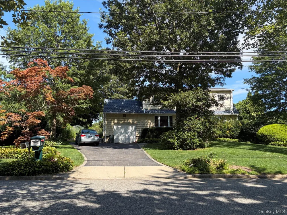 21 Purdy Avenue East Northport, NY 11731