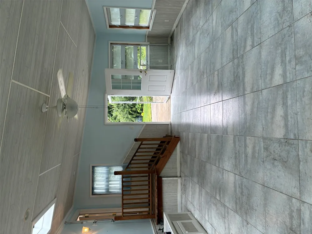 21 Purdy Avenue East Northport, NY 11731