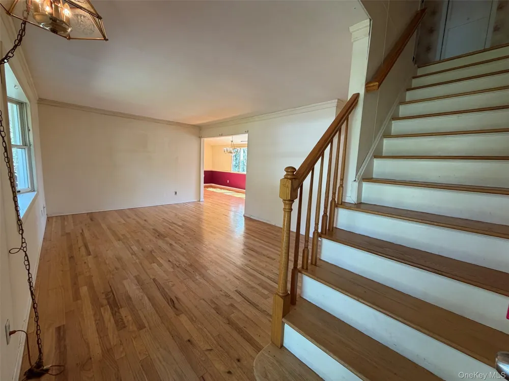 21 Purdy Avenue East Northport, NY 11731