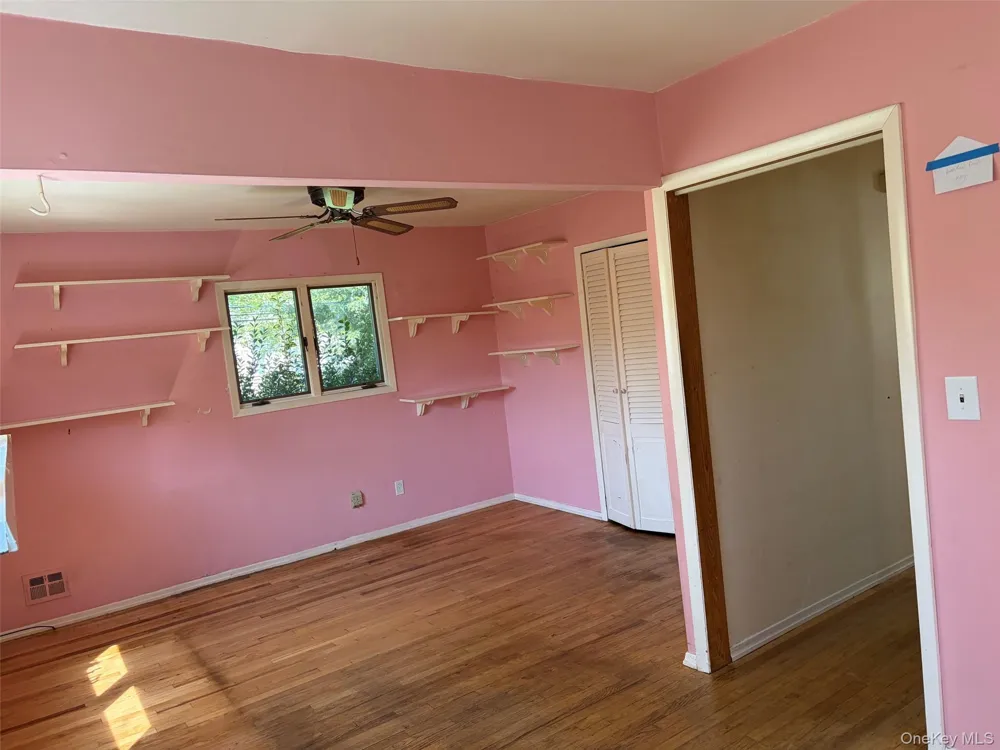 21 Purdy Avenue East Northport, NY 11731