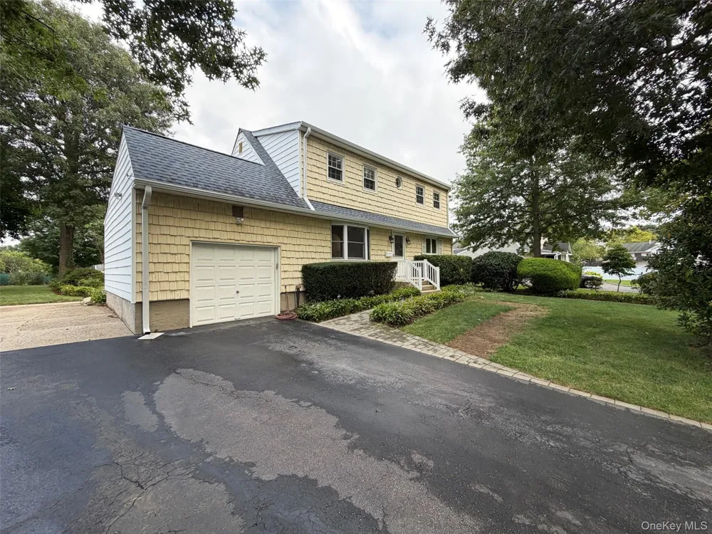 21 Purdy Avenue East Northport, NY 11731