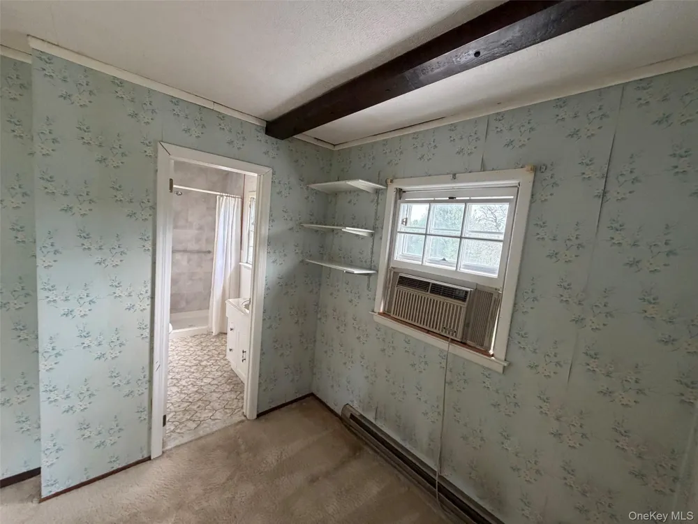 21 Purdy Avenue East Northport, NY 11731