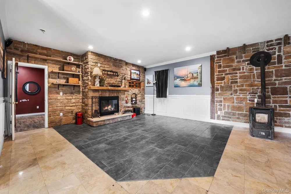 149 Valley View Avenue Monroe, NY 10950