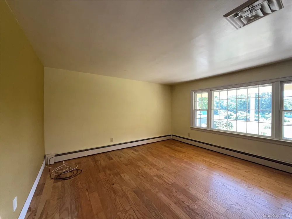 51 Hastings Drive Stony Brook, NY 11790