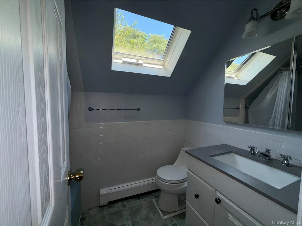 51 Hastings Drive Stony Brook, NY 11790