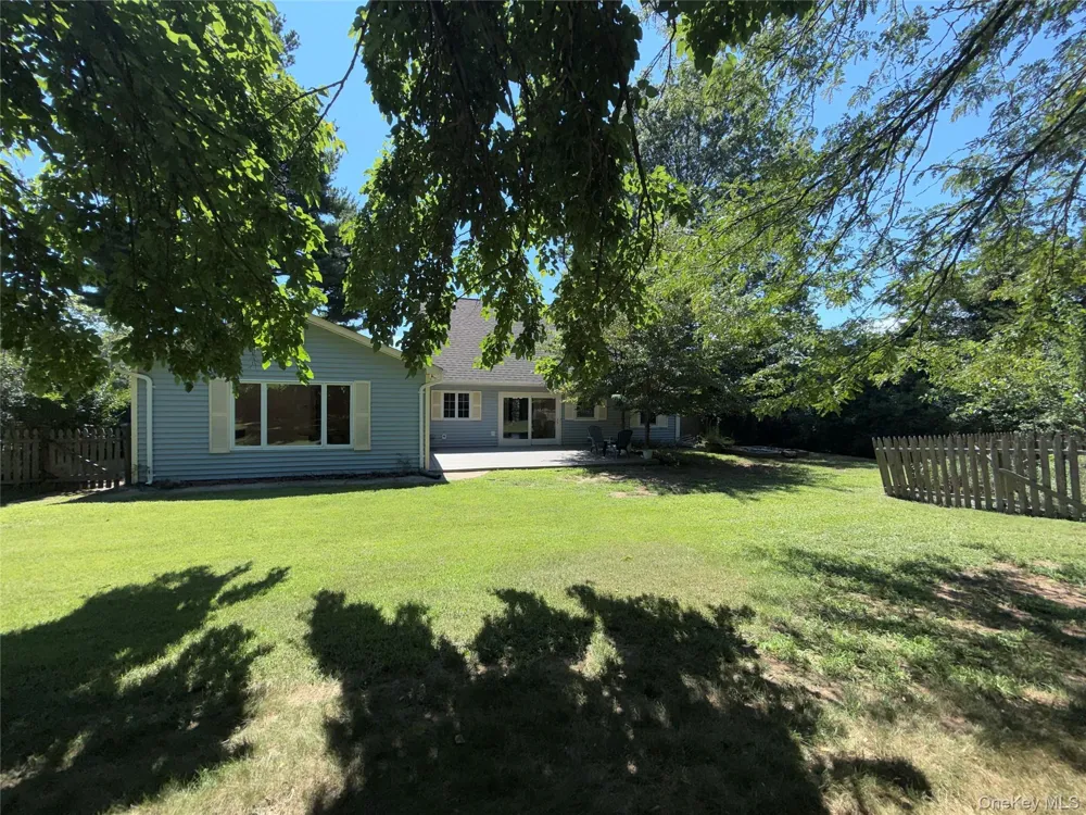 51 Hastings Drive Stony Brook, NY 11790