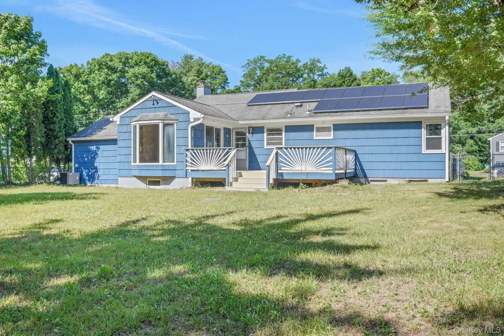 22 Greenvale Farms Road Poughkeepsie, NY 12603