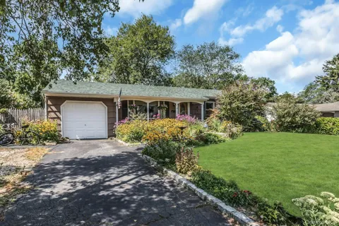 8 Baymens Court