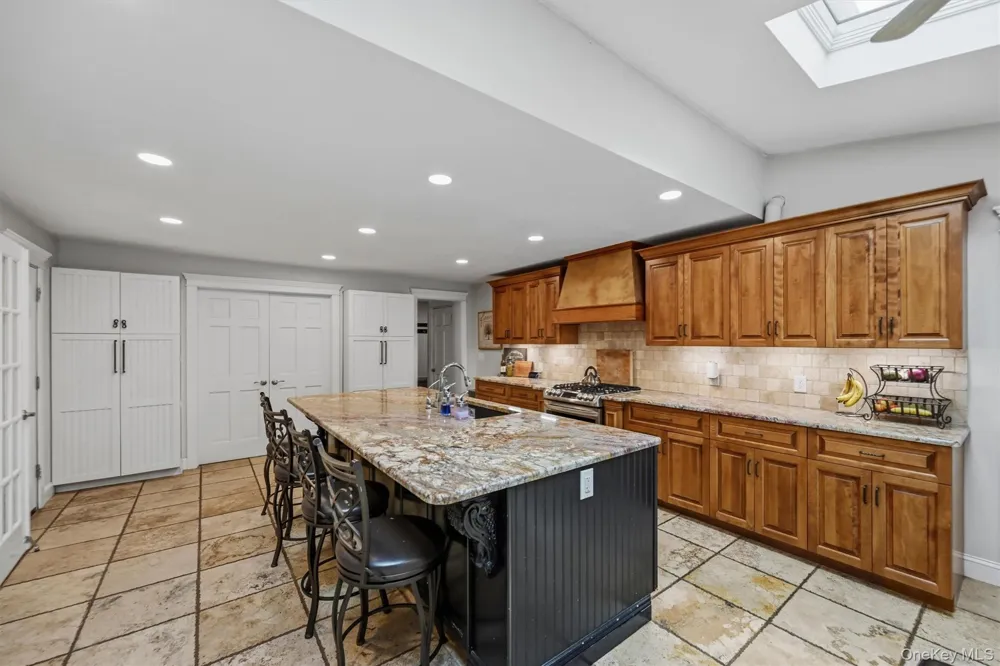 3 Kevin Drive Suffern, NY 10901
