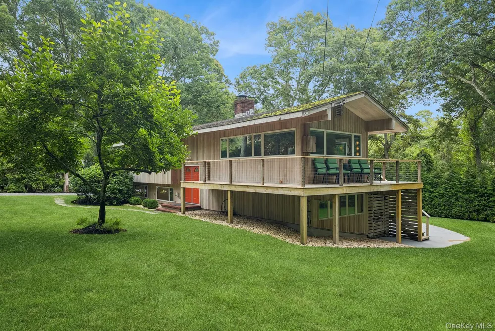 4 Lincoln Street Sag Harbor, NY 11963