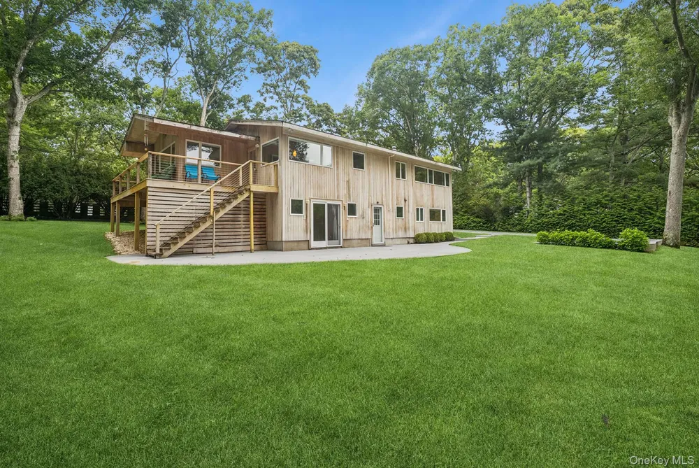 4 Lincoln Street Sag Harbor, NY 11963