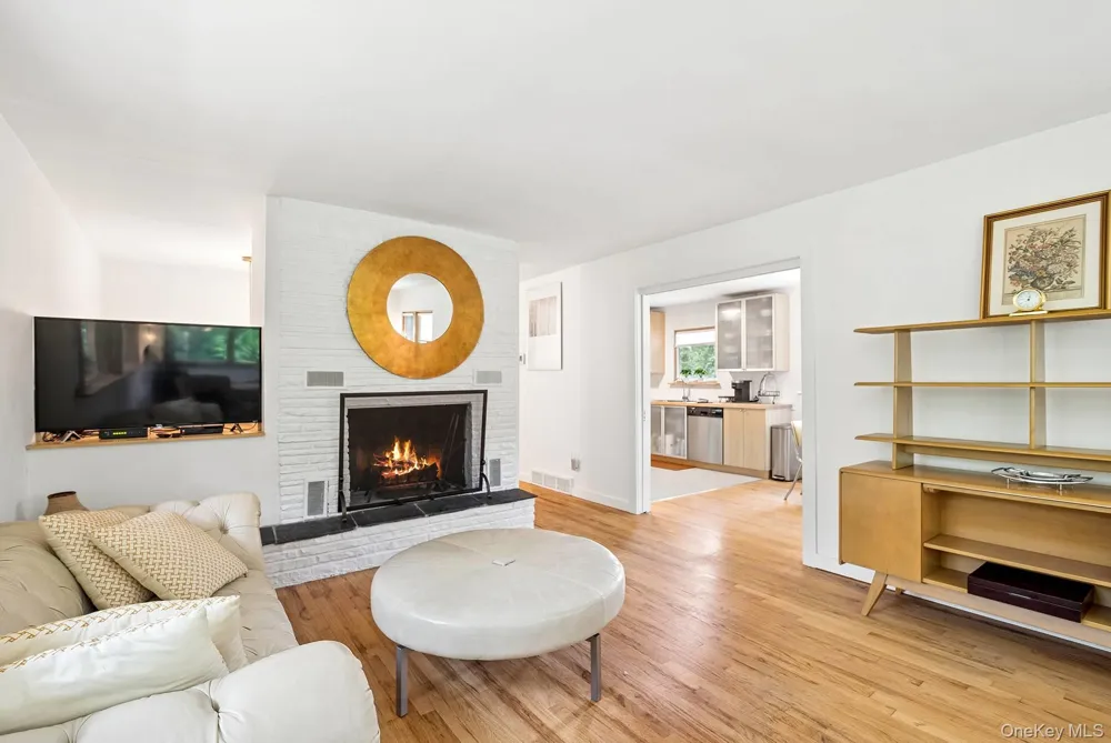 4 Lincoln Street Sag Harbor, NY 11963