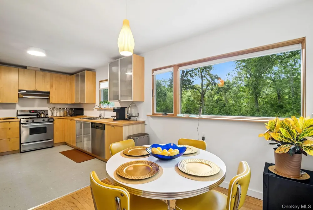 4 Lincoln Street Sag Harbor, NY 11963