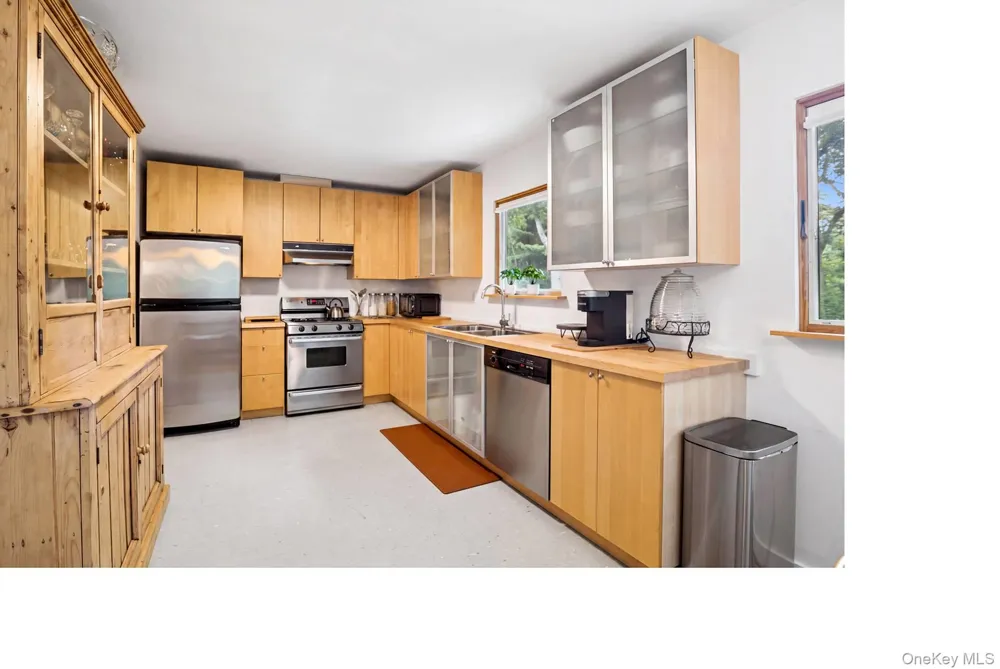 4 Lincoln Street Sag Harbor, NY 11963