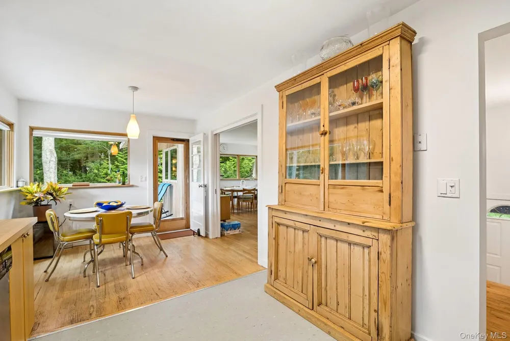 4 Lincoln Street Sag Harbor, NY 11963