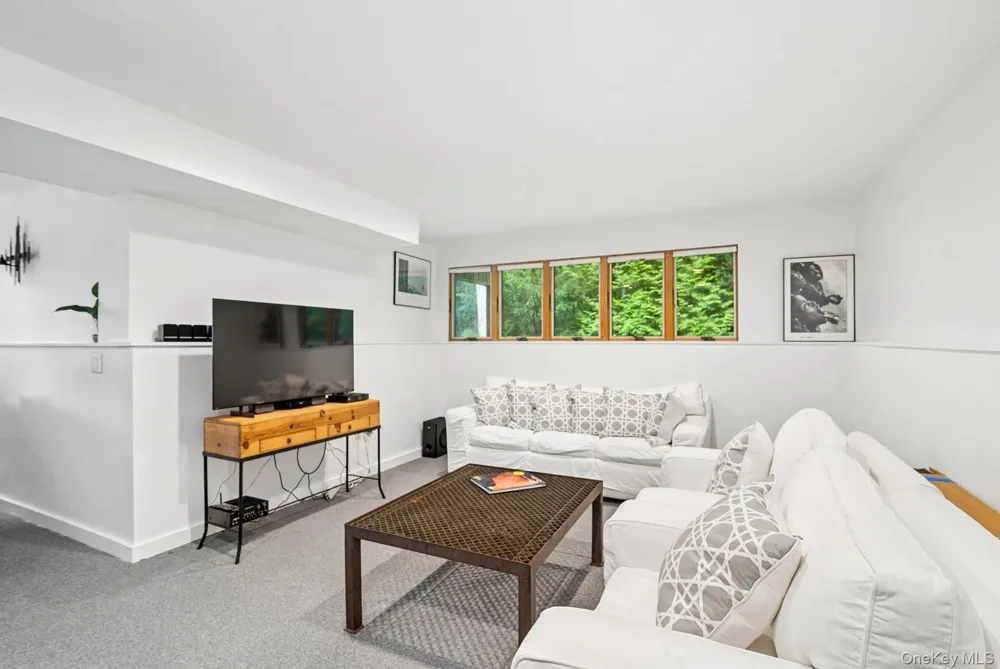 4 Lincoln Street Sag Harbor, NY 11963