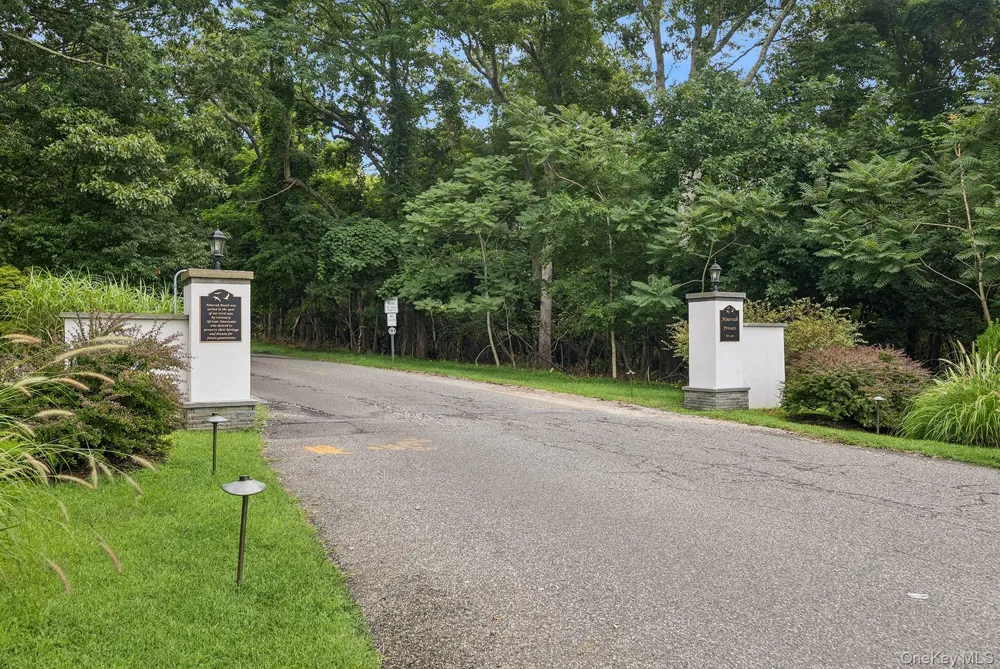 4 Lincoln Street Sag Harbor, NY 11963