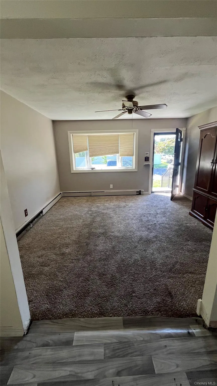23 Pine Street Brentwood, NY 11717
