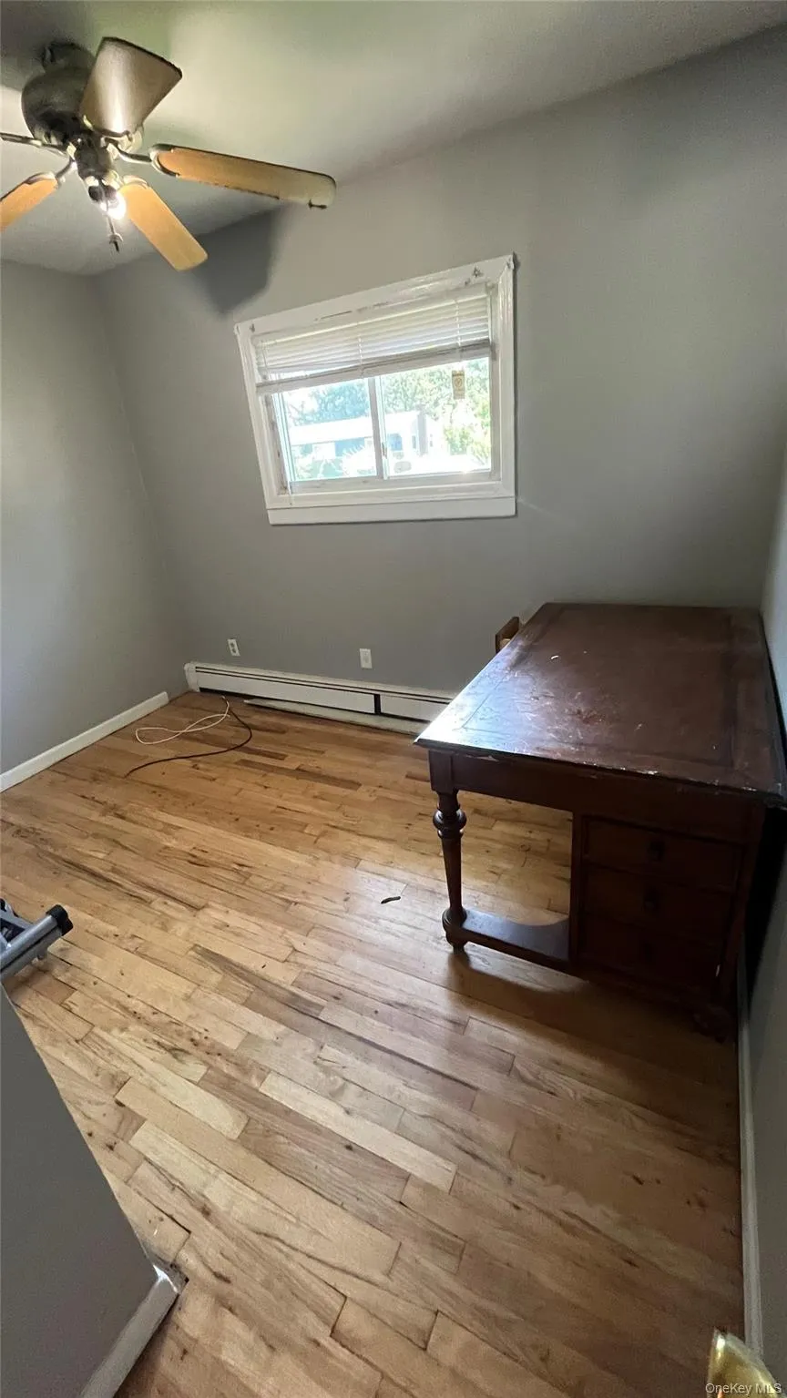 23 Pine Street Brentwood, NY 11717