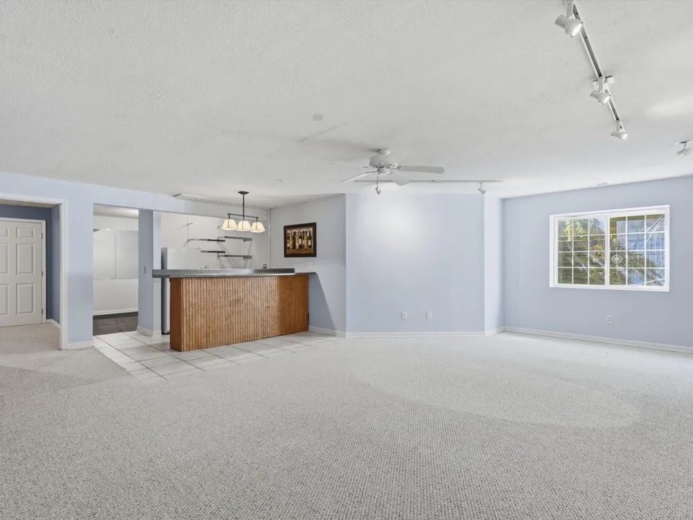 229 Scio Village Court #106 Ann Arbor, MI 48103