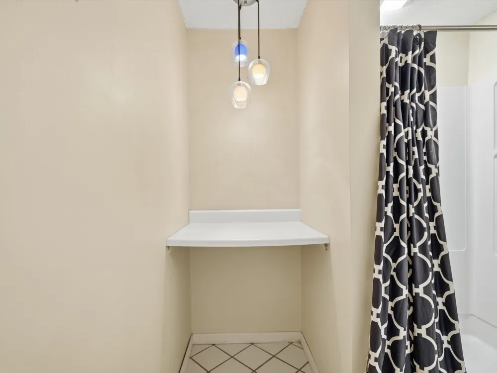 229 Scio Village Court #106 Ann Arbor, MI 48103