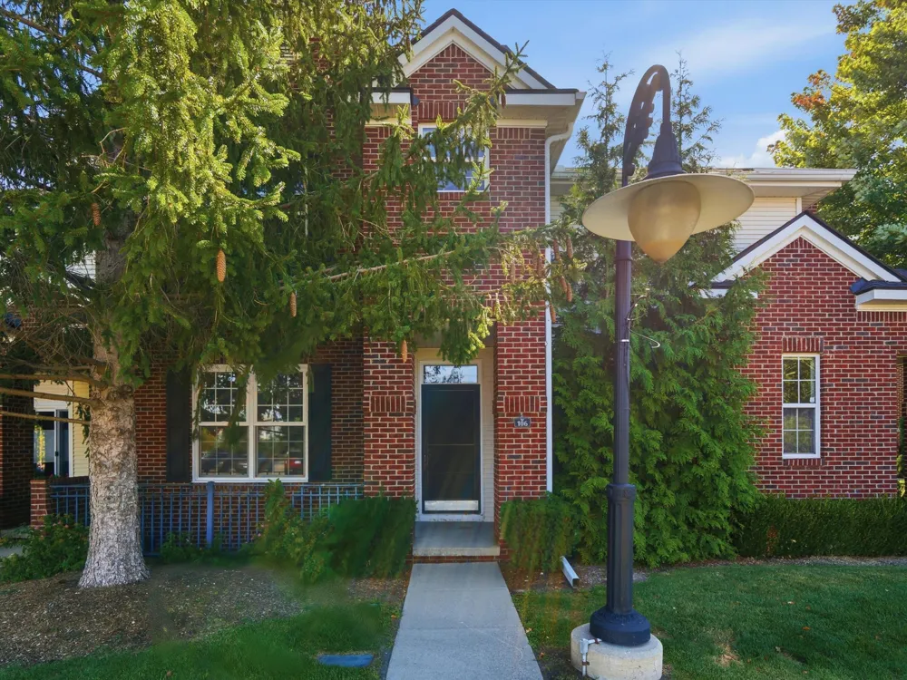 229 Scio Village Court #106 Ann Arbor, MI 48103