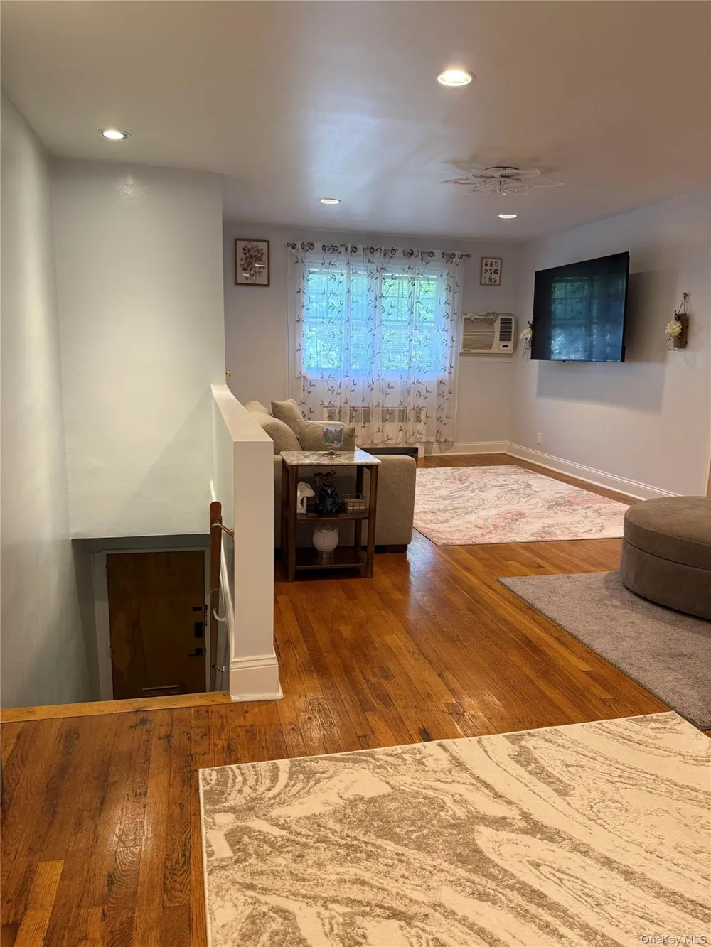 226-09 Union Turnpike #B Oakland Gardens, NY 11364