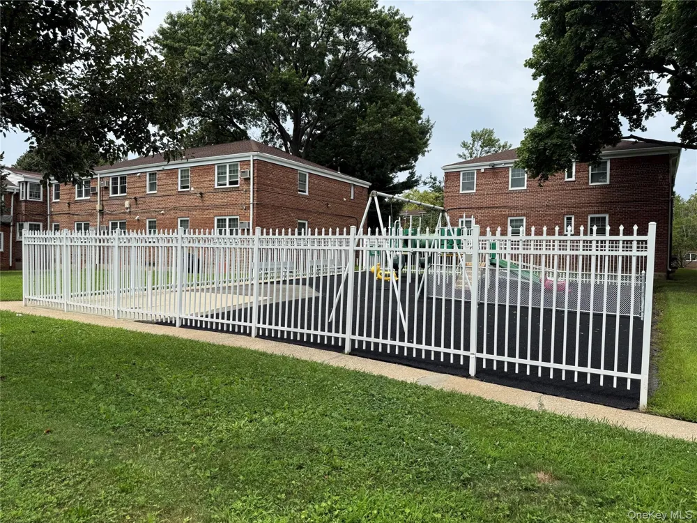 226-09 Union Turnpike #B Oakland Gardens, NY 11364