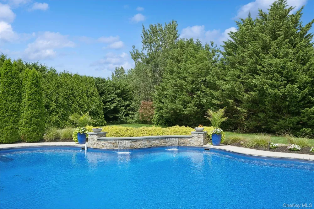80 Alfred Avenue Baiting Hollow, NY 11933