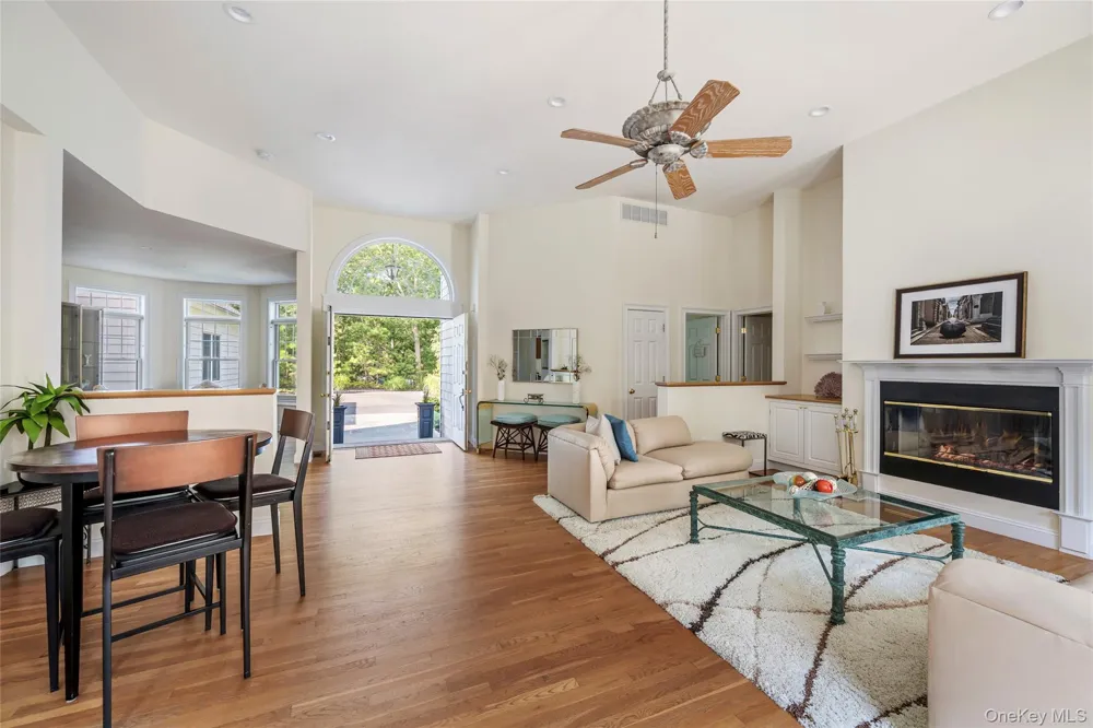78 Channing Cross Hampton Bays, NY 11946