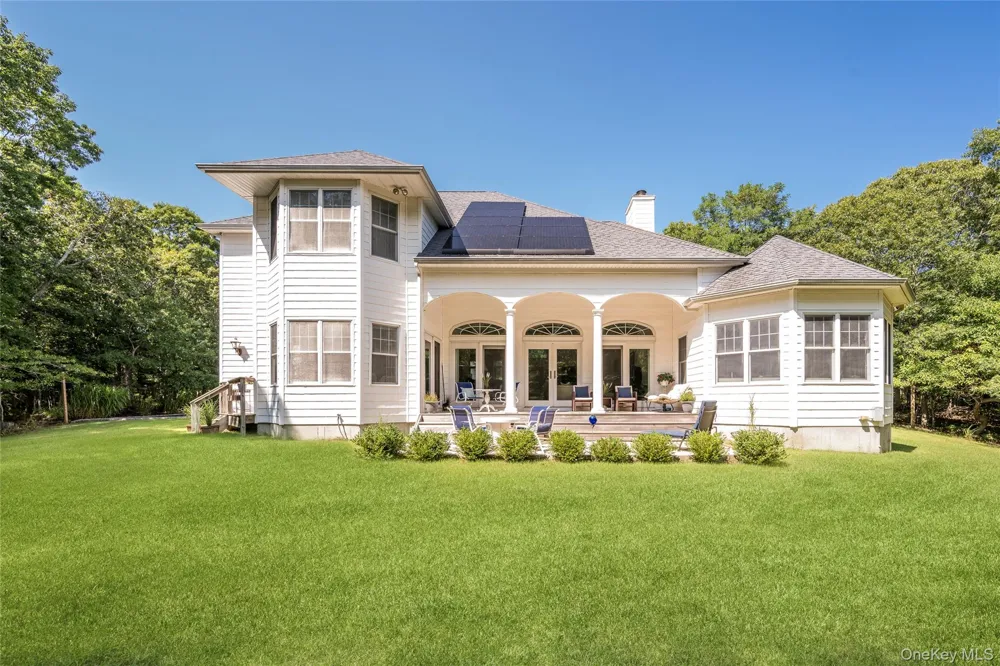 78 Channing Cross Hampton Bays, NY 11946