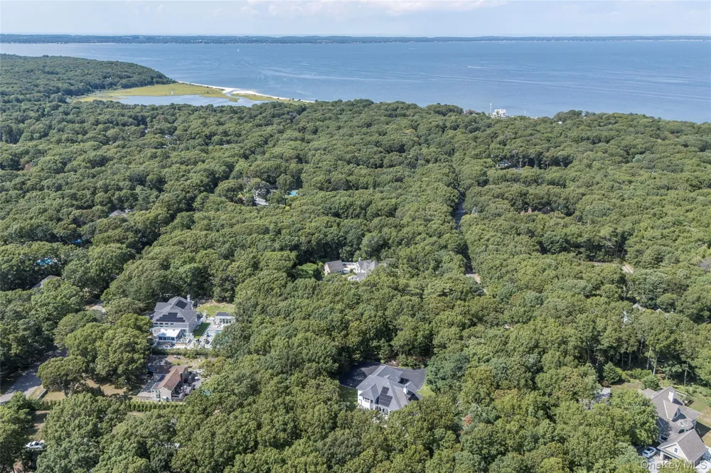 78 Channing Cross Hampton Bays, NY 11946