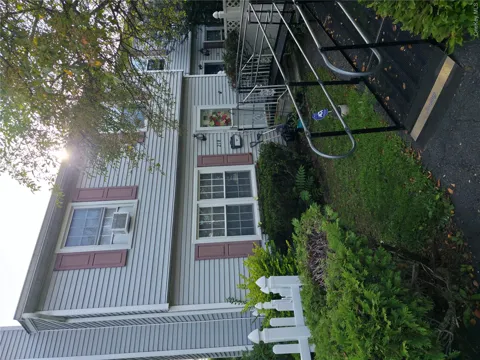 218 Fishkill Landing