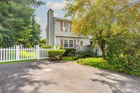 218 Fishkill Landing