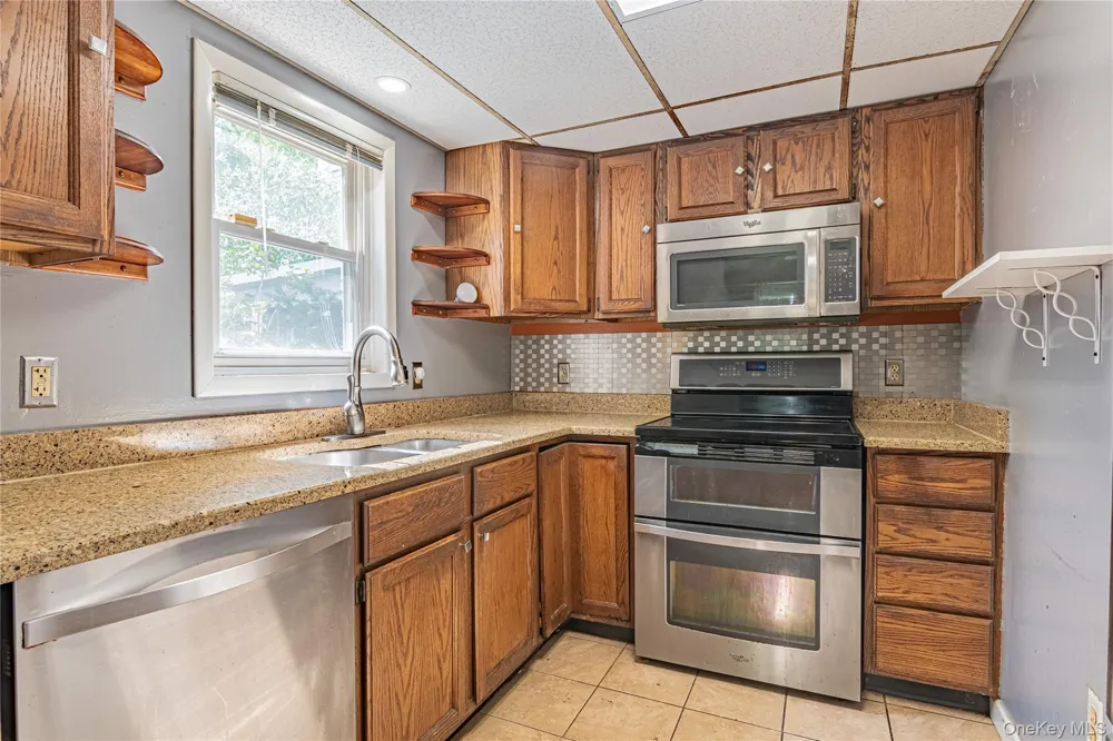 218 Fishkill Landing Beacon, NY 12508