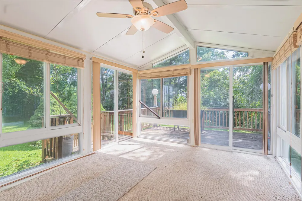218 Fishkill Landing Beacon, NY 12508