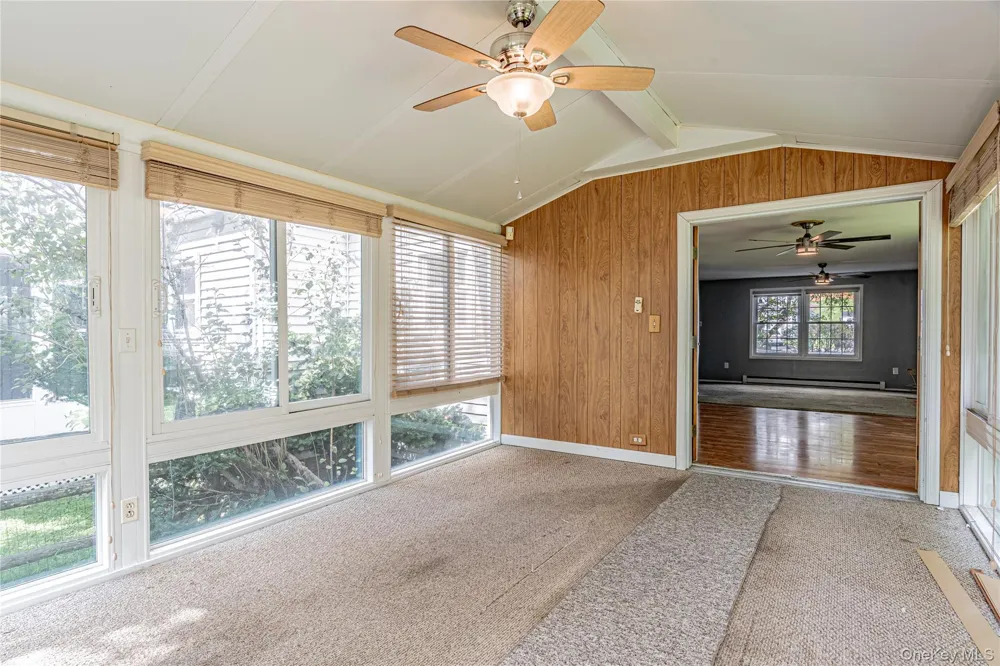 218 Fishkill Landing Beacon, NY 12508