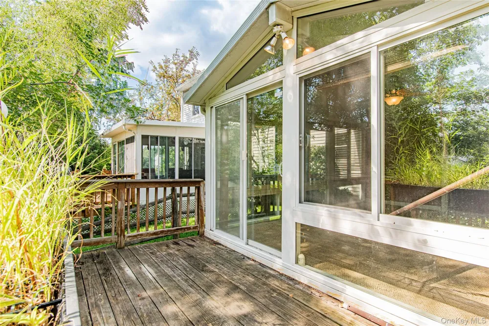 218 Fishkill Landing Beacon, NY 12508