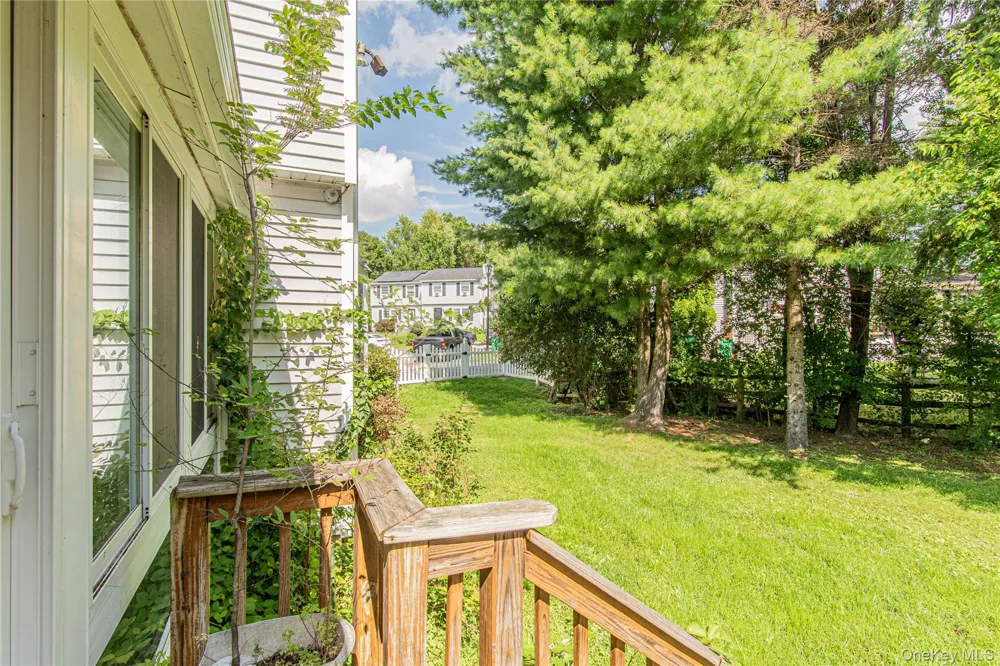 218 Fishkill Landing Beacon, NY 12508