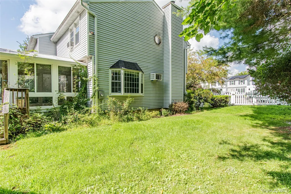 218 Fishkill Landing Beacon, NY 12508